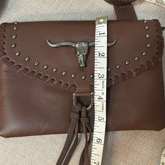 Montana West Crossbody purse - Picture 8 of 9